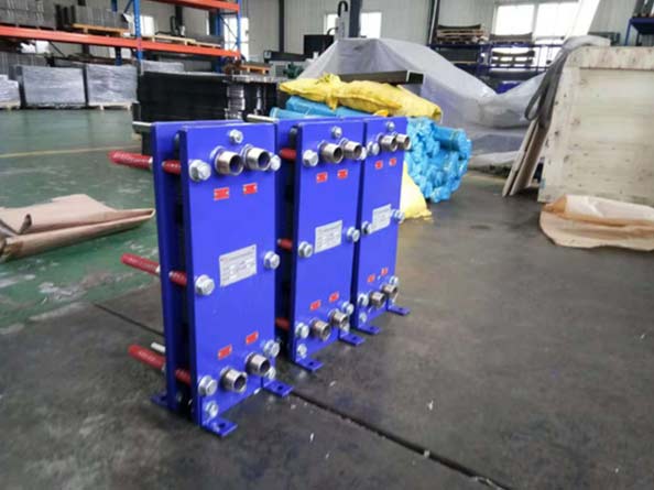 沧州蒸汽加热板式换热器交付青岛德曼啤酒设备